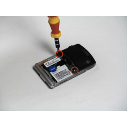 Замена нижнего кожуха Motorola Razr V3c (CDMA)